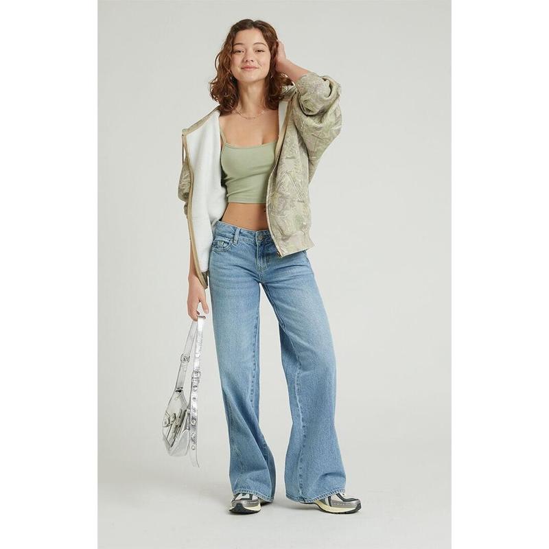 Snatch Fit Wide-Leg Jeans
